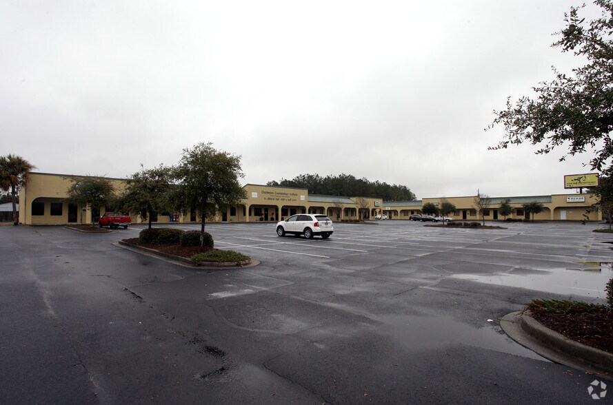 More Photos Of 8486 Dorchester Rd, Charleston Unknown For Lease