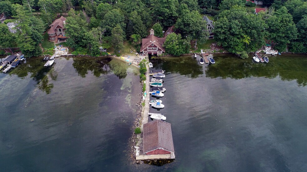 More Photos Of 50 Jacobs Rd, Moultonborough Hotel For Sale