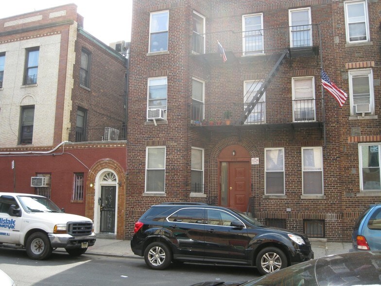 More Photos Of 4132 53rd St, Woodside Apartments For Sale