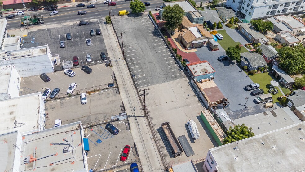 More Photos Of 14430 Vanowen St, Van Nuys Land For Sale