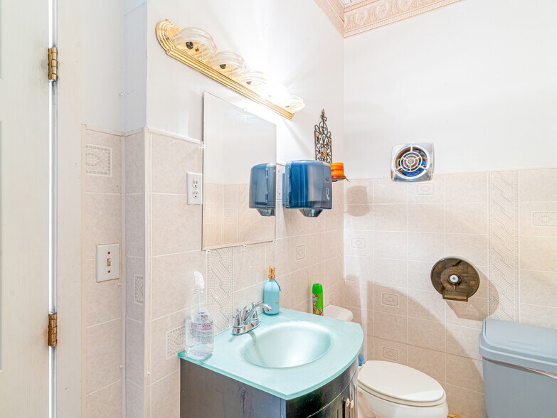 More Photos Of 29 Spruce St, Milford Religious Facility For Sale