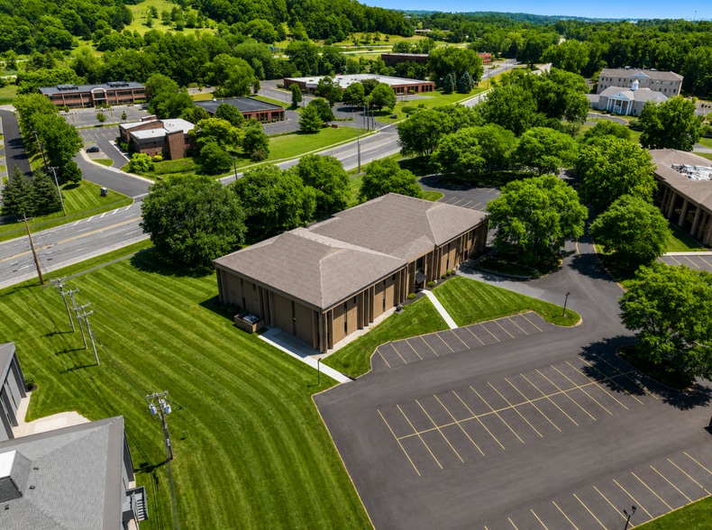 More Photos Of 1 Fishers Rd, Pittsford Unknown For Lease