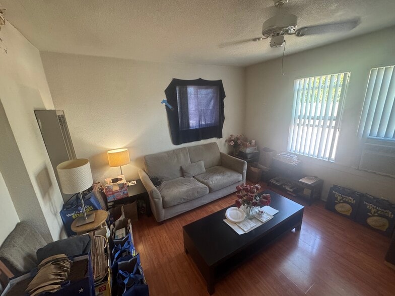 More Photos Of 1315 E St, Marysville Apartments For Sale