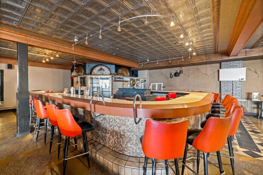 More Photos Of 1000 W State St, Coal Township Restaurant For Sale