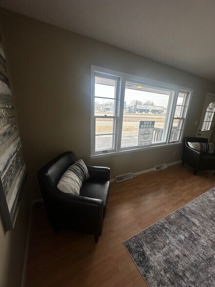 More Photos Of 3049 S Service Dr, Red Wing Loft Creative Space For Lease