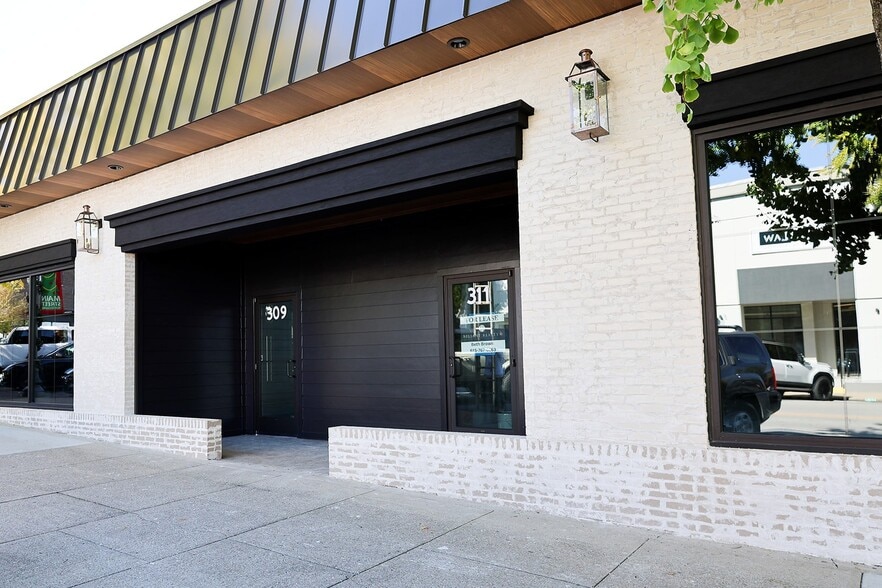 More Photos Of 311 W Main St, Murfreesboro Office Residential For Lease