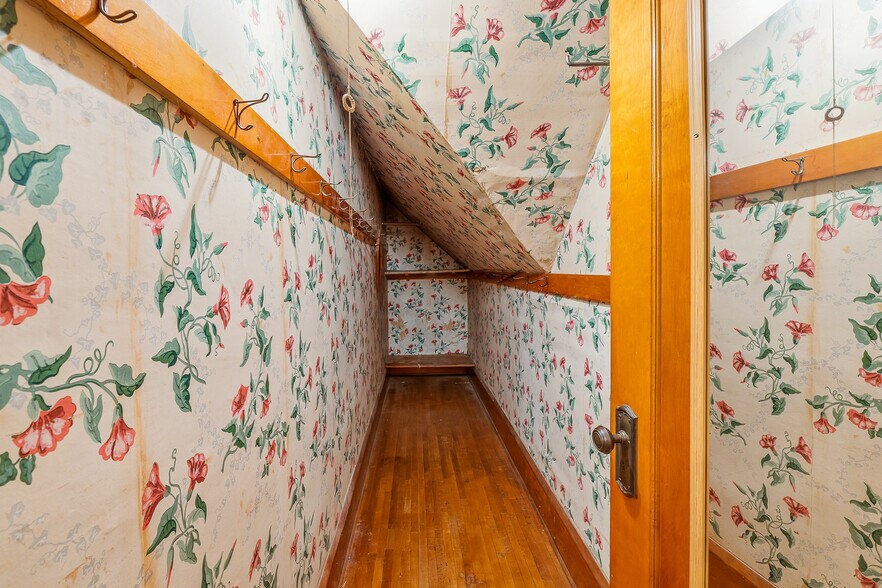 More Photos Of 181 S Main St, Markesan Office Residential For Sale