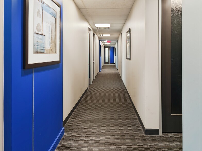 More Photos Of 10 Milner Business Ct, Toronto Coworking Space