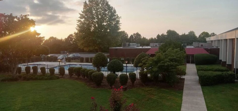 More Photos Of 2400 Executive Park NW, Cleveland Hotel For Sale