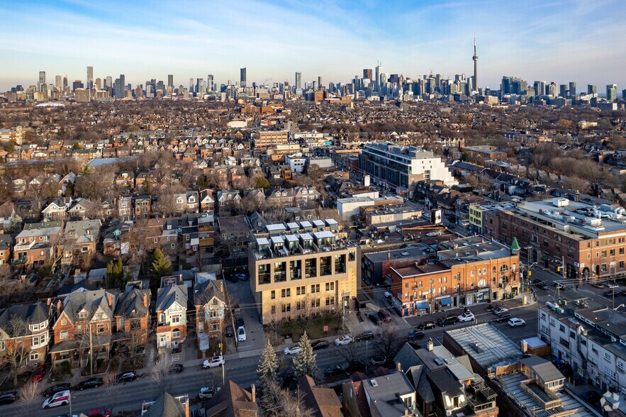 More Photos Of 455 Dovercourt Rd, Toronto Office For Lease