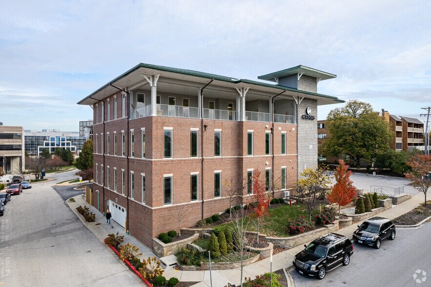 More Photos Of 844 N New Ballas Ct, Saint Louis Medical For Lease