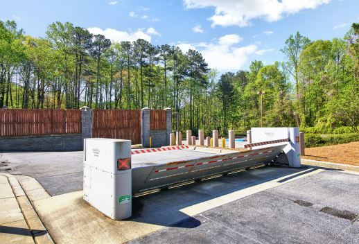 More Photos Of 40 Perimeter Ctr E, Atlanta Industrial For Lease