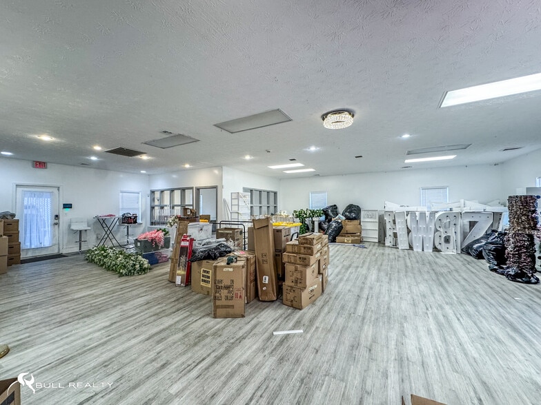 More Photos Of 196 Weatherly Dr, Fayetteville General Retail For Lease