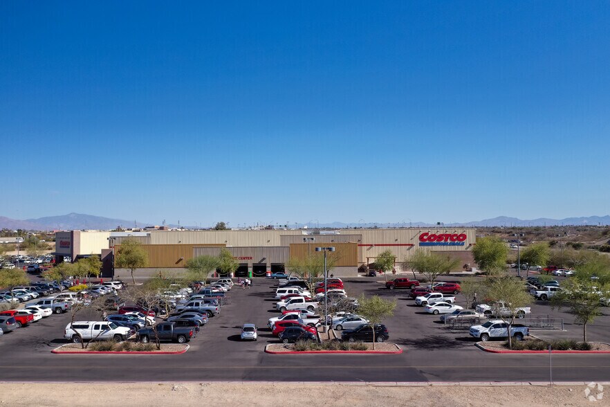 More Photos Of 1570 E Tucson Marketplace Blvd, Tucson General Retail For Sale