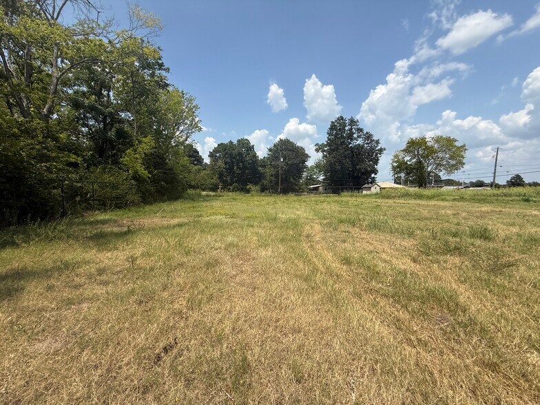 More Photos Of 2700 W Upshur Ave, Gladewater Land For Sale