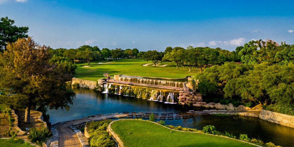 More Photos Of 200 Summit Rock Blvd, Horseshoe Bay Land For Sale