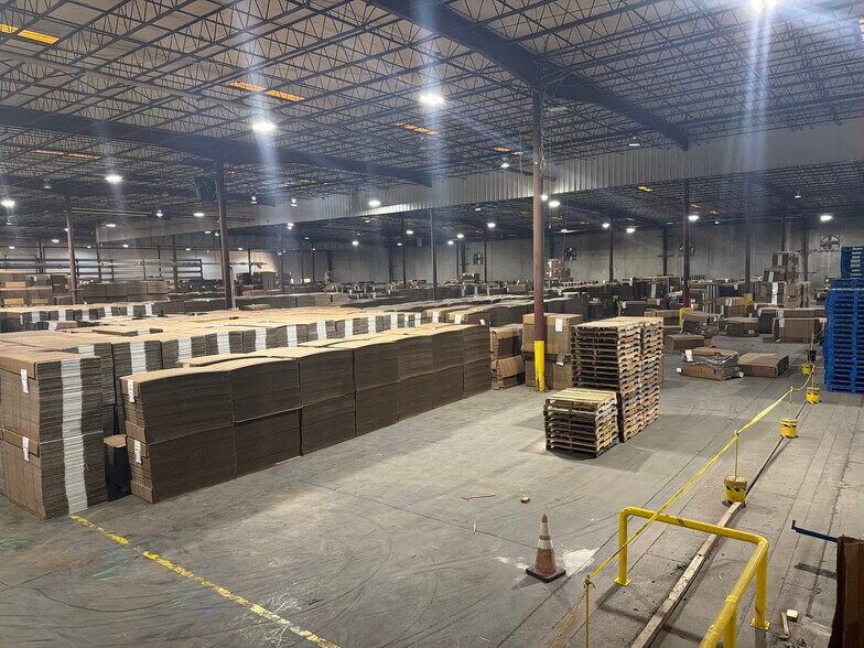 More Photos Of 1010 E Chapin St, Edinburg Warehouse For Lease