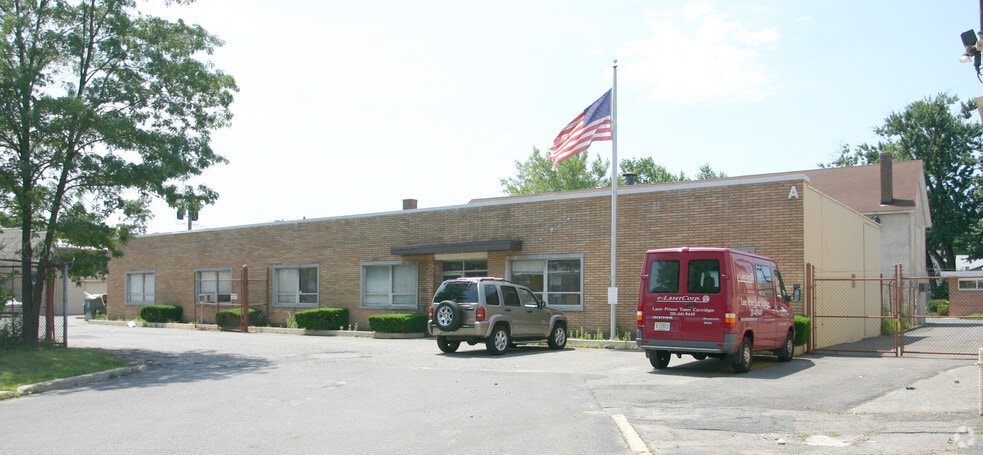 More Photos Of , Hackensack Unknown For Sale