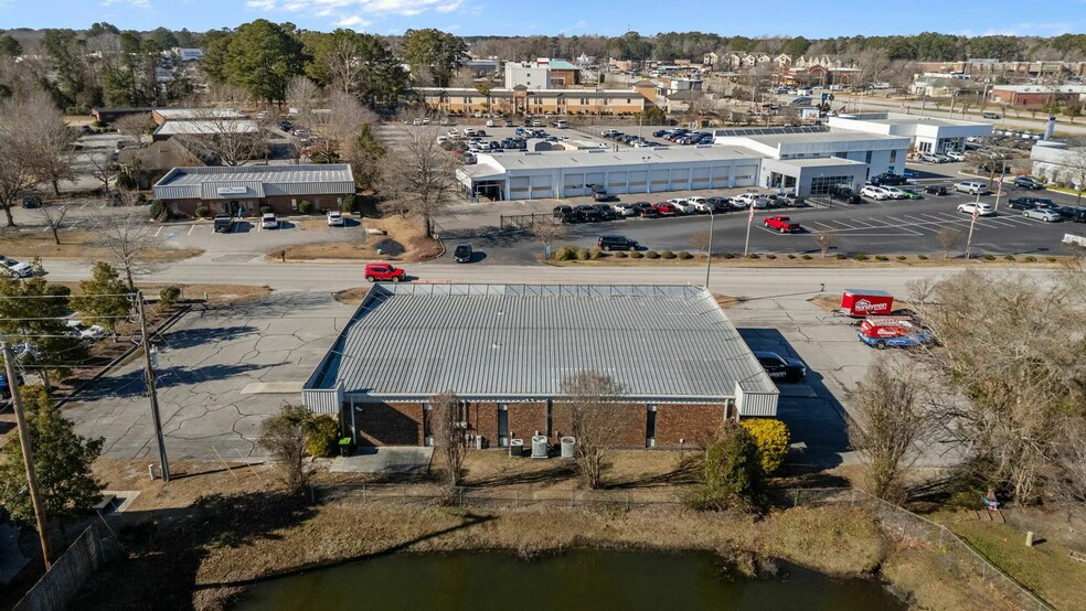 More Photos Of 1430-1440 McCarthy Blvd, New Bern Office For Lease