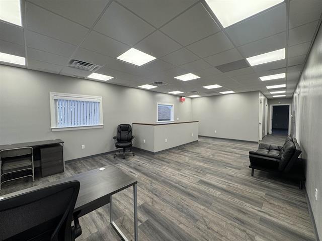 More Photos Of 205 10th St, Fairmont Light Manufacturing For Sale