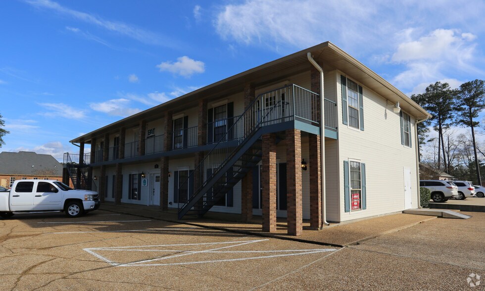 Primary Photo Of 215 Woodline Dr, Flowood Office For Lease