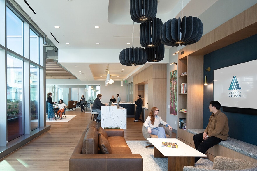 More Photos Of 600 S Tryon St, Charlotte Office For Lease