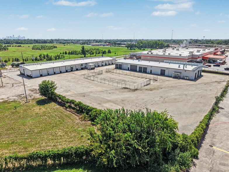 More Photos Of 4201 Langley Rd, Houston Warehouse For Lease
