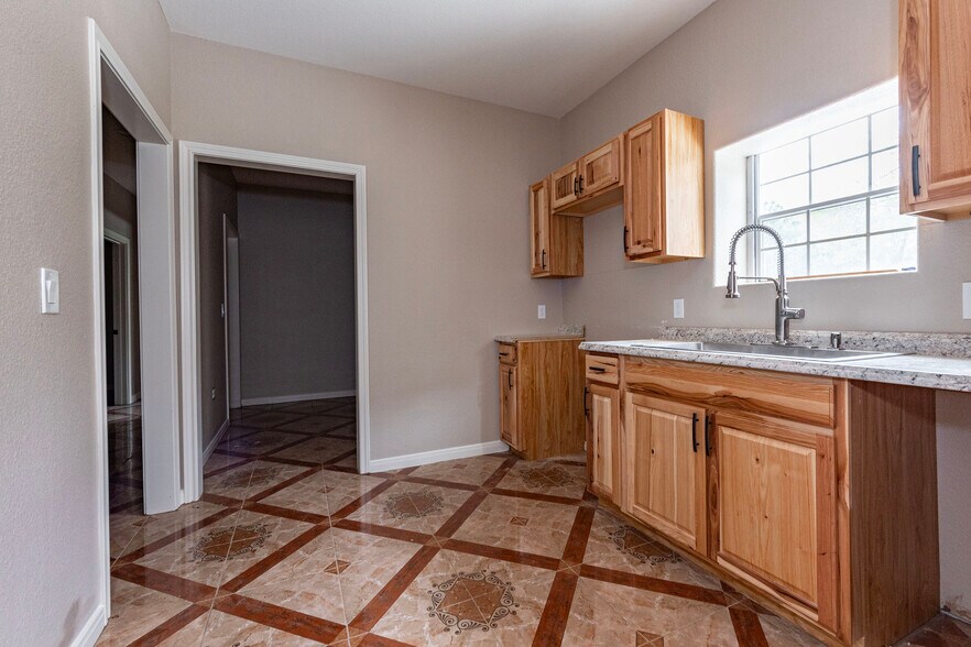 More Photos Of , Spring Unknown For Sale