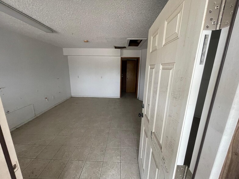 More Photos Of 4602 Avenue H, Rosenberg Hotel For Sale