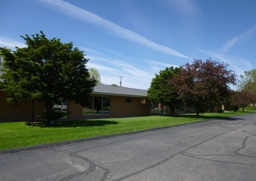 More Photos Of 721 N Macomb St, Monroe Office For Lease