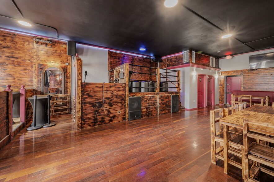 More Photos Of 200-204 Bank St, New London Storefront For Sale