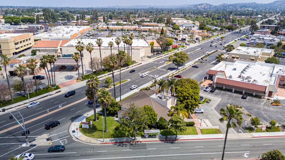 More Photos Of 13612 Newport Ave, Tustin Restaurant For Lease