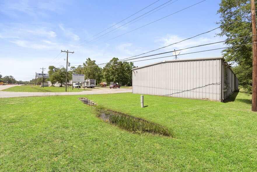 More Photos Of 18083 FM 1314 Rd, Conroe Warehouse For Lease