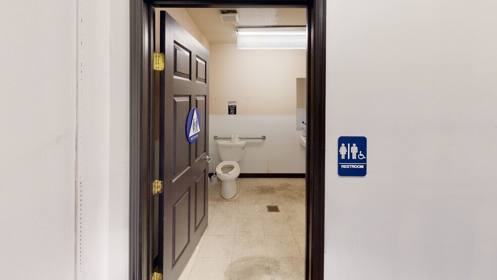 More Photos Of 6160 Florin Rd, Sacramento Flex For Lease