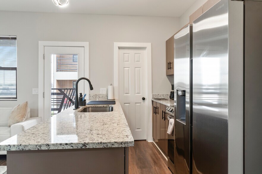 More Photos Of 1807 Logan Ave, Knoxville Multifamily For Sale