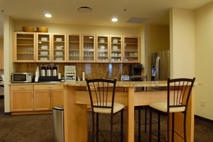 More Photos Of 6135 Park South Dr, Charlotte Office For Lease