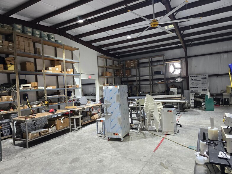 More Photos Of 750 Cowboy Way, LaBelle Industrial For Lease