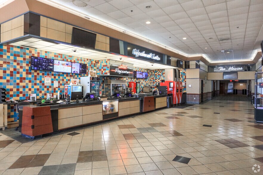 More Photos Of 2111 E University Dr, Auburn General Retail For Sale