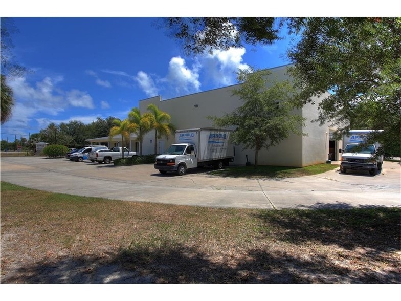 More Photos Of 181 Sebastian Blvd, Sebastian Light Manufacturing For Sale