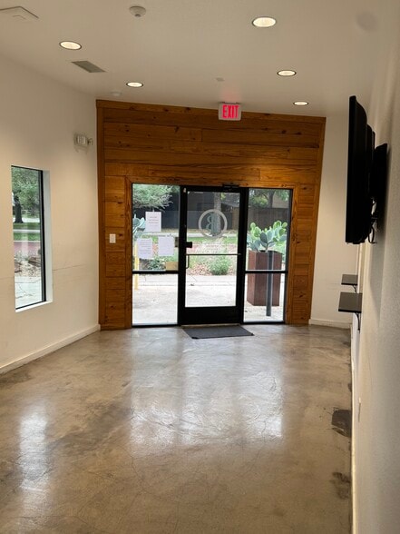 More Photos Of 4319 Camp Bowie Blvd, Fort Worth Medical For Sale