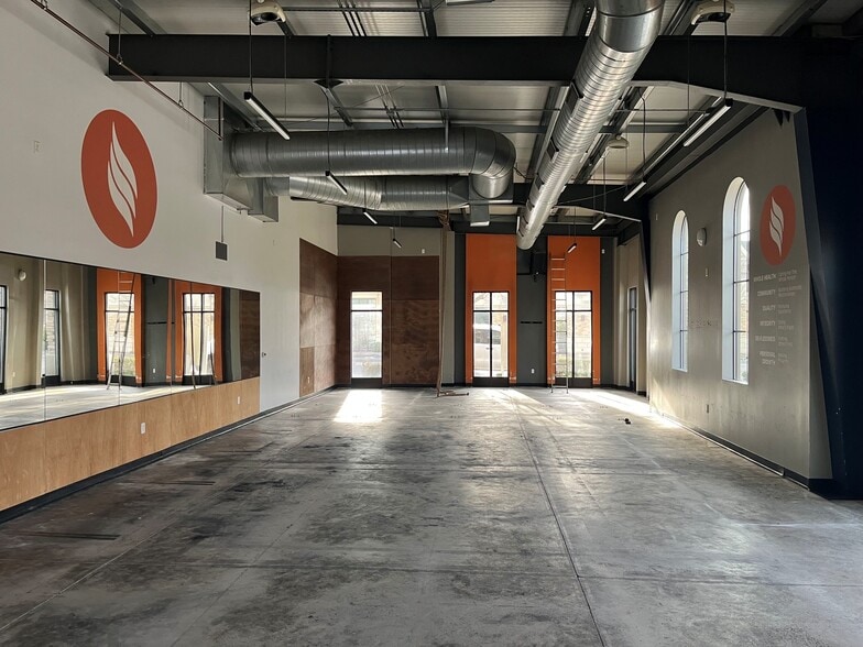 More Photos Of 120 E F St, Oakdale General Retail For Lease