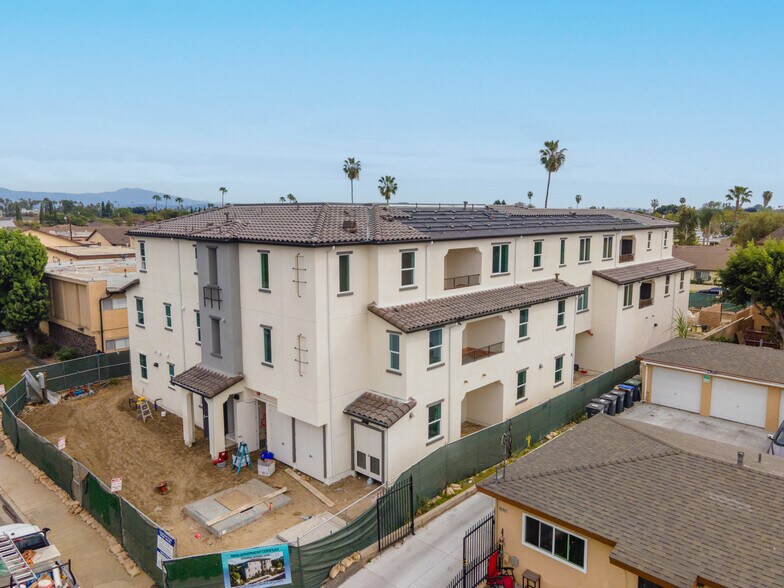 More Photos Of 1024 W Romneya Dr, Anaheim Apartments For Sale