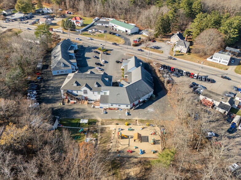 More Photos Of 105 Lafayette Rd, Hampton Falls Freestanding For Sale