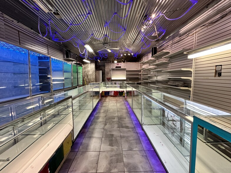 More Photos Of 508 S Broadway, Baltimore Storefront Retail Office For Sale