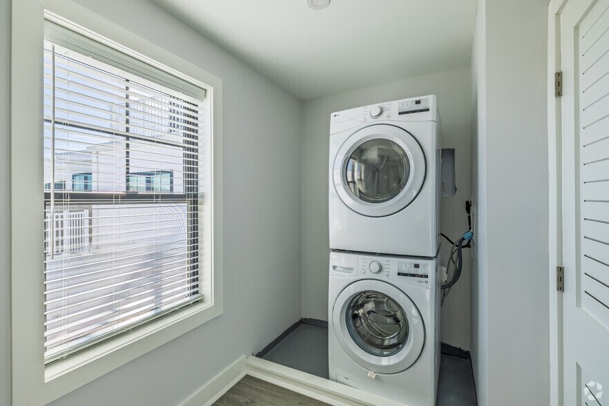 More Photos Of 282 South Ave, Fanwood Apartments For Lease