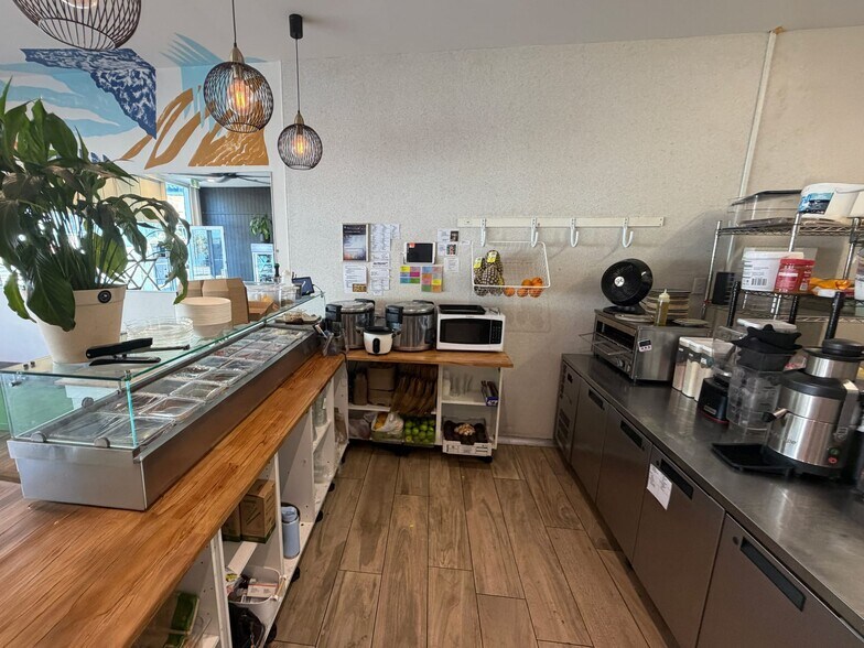 More Photos Of 87 King St, Warners Bay Storefront Retail Office For Lease