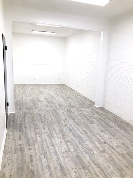 More Photos Of 2408-2410 Montgomery St, Fort Worth Loft Creative Space For Lease