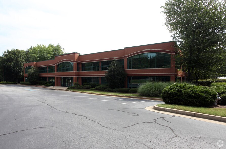 More Photos Of 1680 Phoenix Blvd, Atlanta Office For Sale