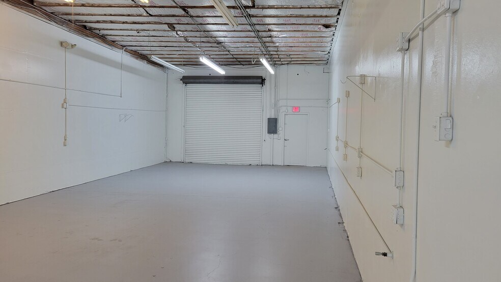 More Photos Of 1220 E Greg St, Sparks Light Distribution For Lease