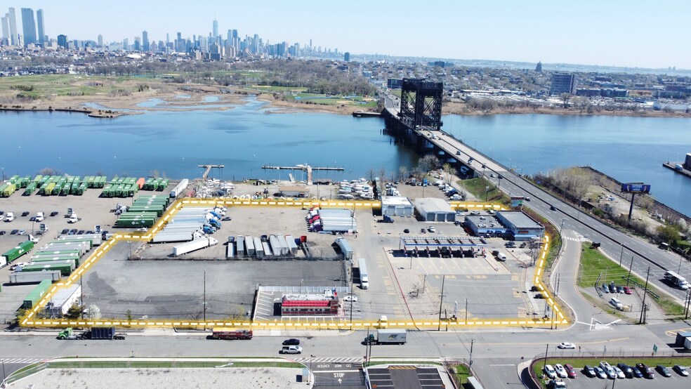 More Photos Of 1 Hackensack Ave, South Kearny Distribution For Lease